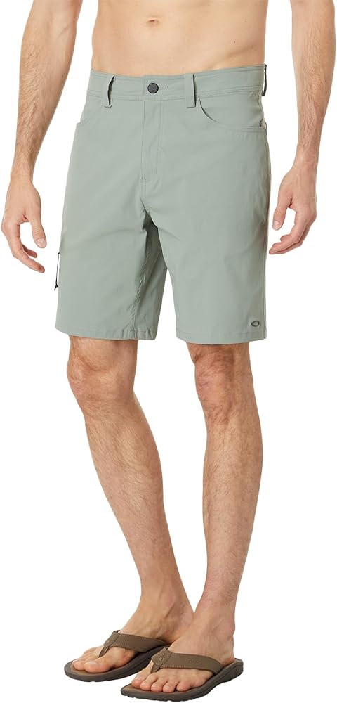 Oakley Men's Golf Hybrid Short